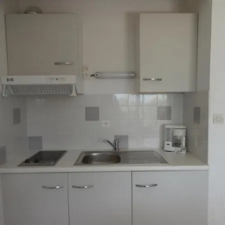 Apartment Milady Cottage アパート *