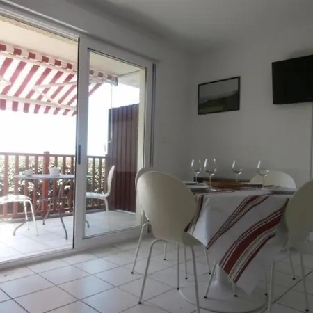 Appartement Apartment Milady Cottage